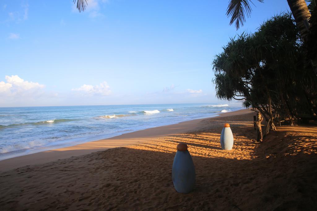 Thejan Beach Cabanas Bentota Exterior photo