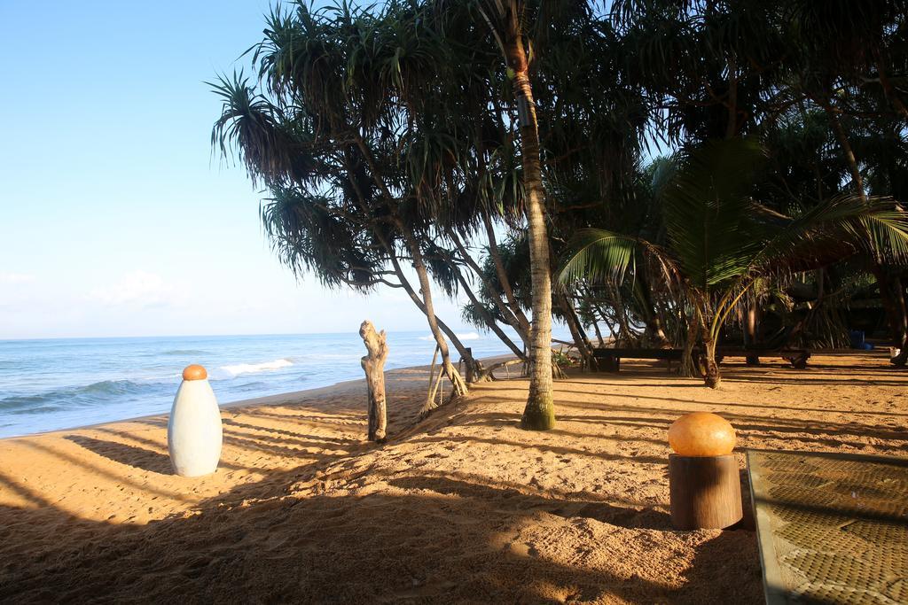 Thejan Beach Cabanas Bentota Exterior photo