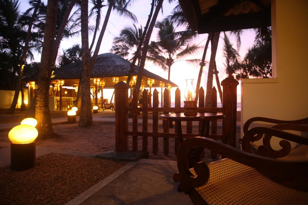 Thejan Beach Cabanas Bentota Exterior photo