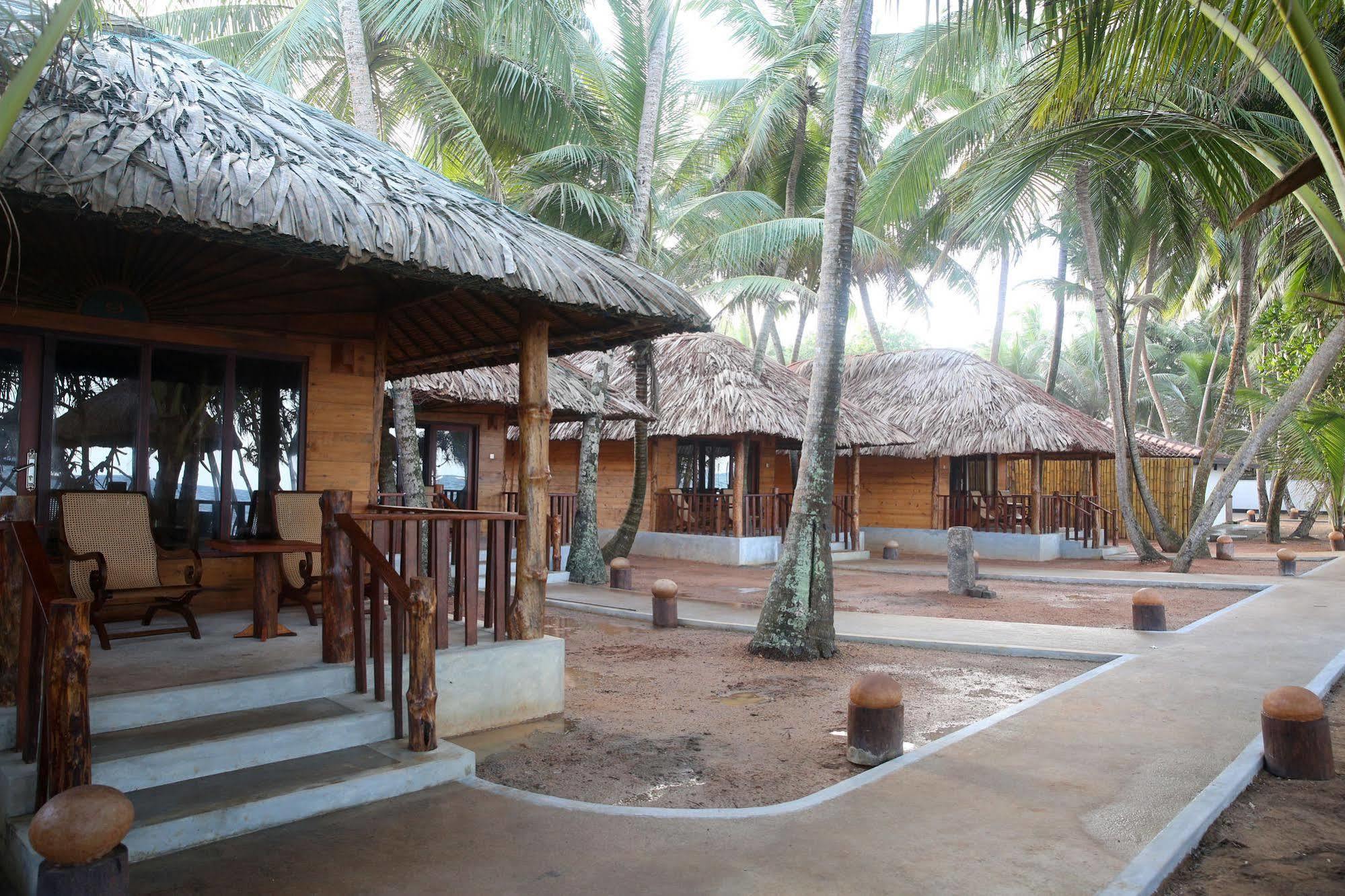 Thejan Beach Cabanas Bentota Exterior photo