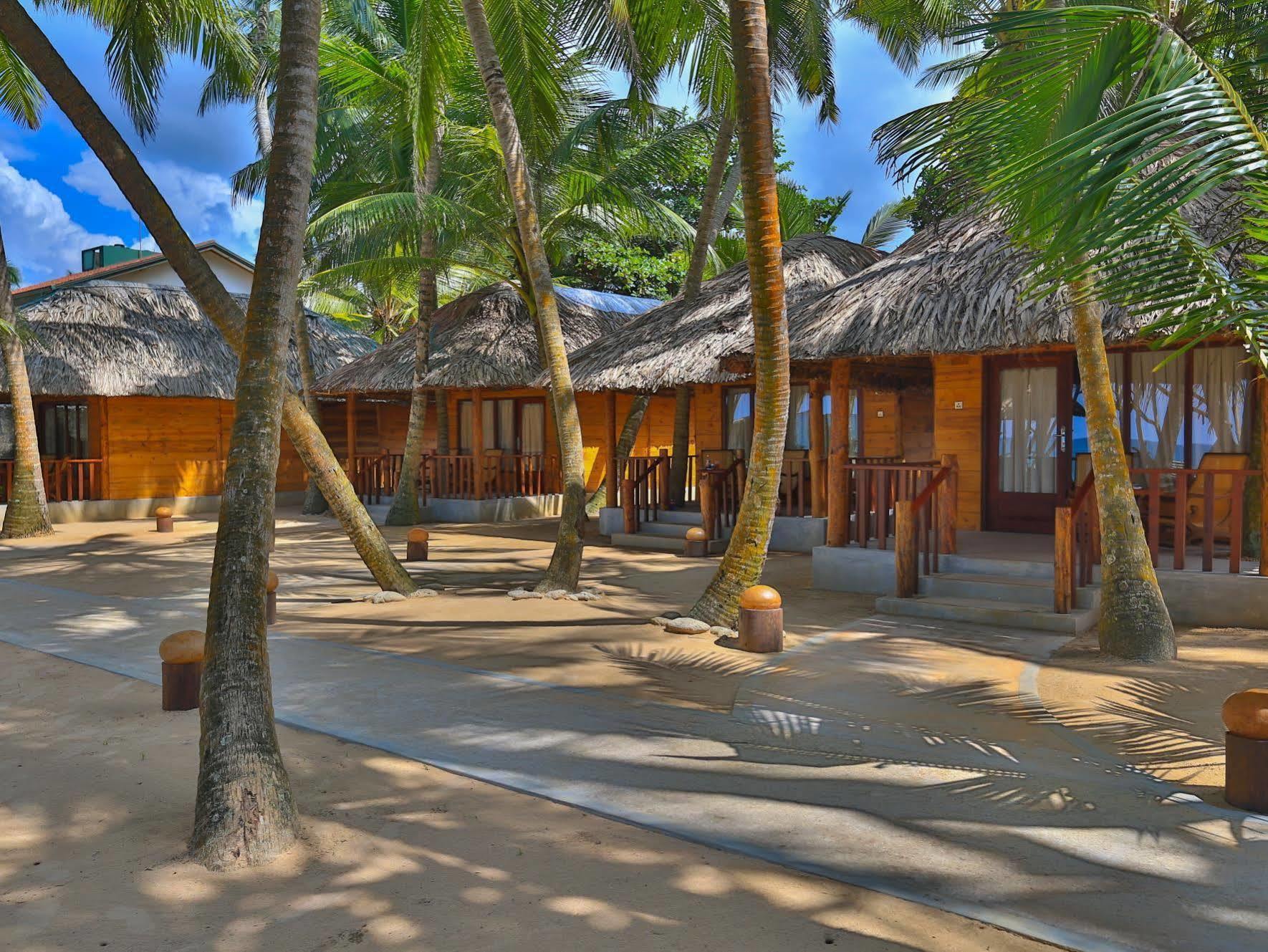 Thejan Beach Cabanas Bentota Exterior photo